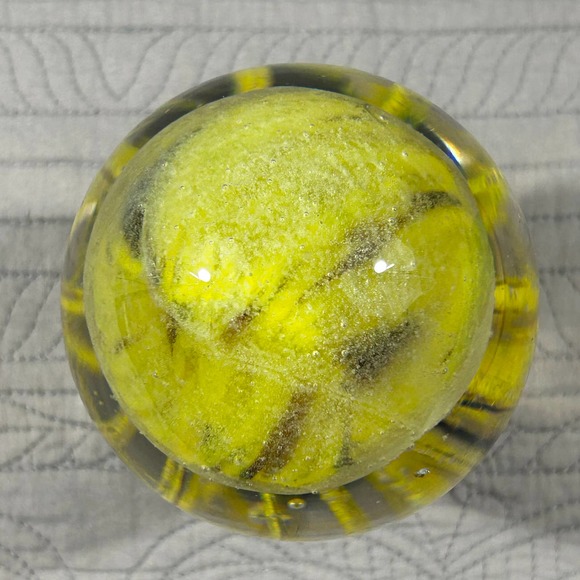 Handblown Artglass Jellfyish Paperweight/Figure 7" x 4" - Picture 10 of 11